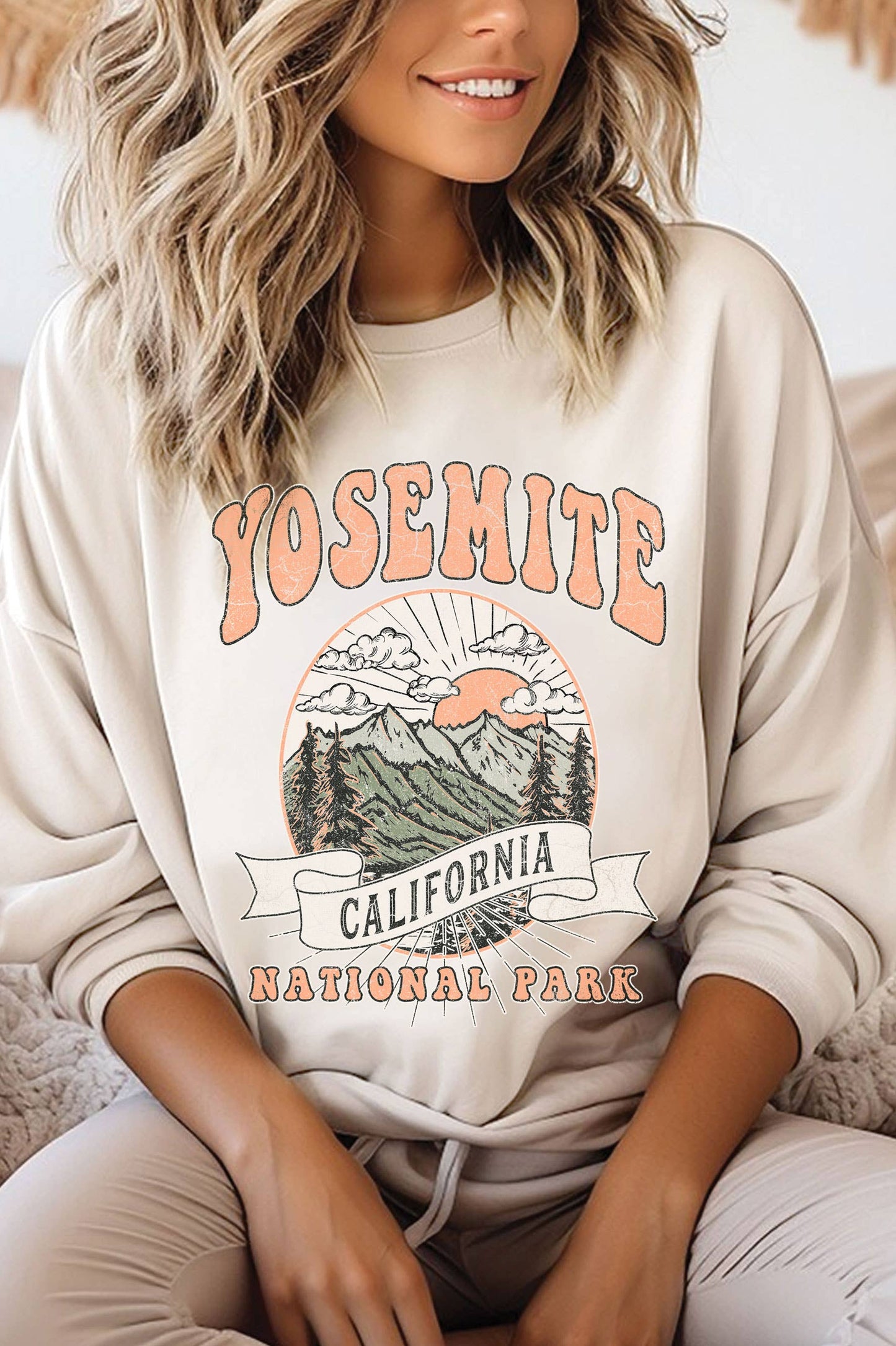 YOSEMITE NATIONAL PARK GRAPHIC BRUSHED SWEATSHIRTS: SAGE GREEN