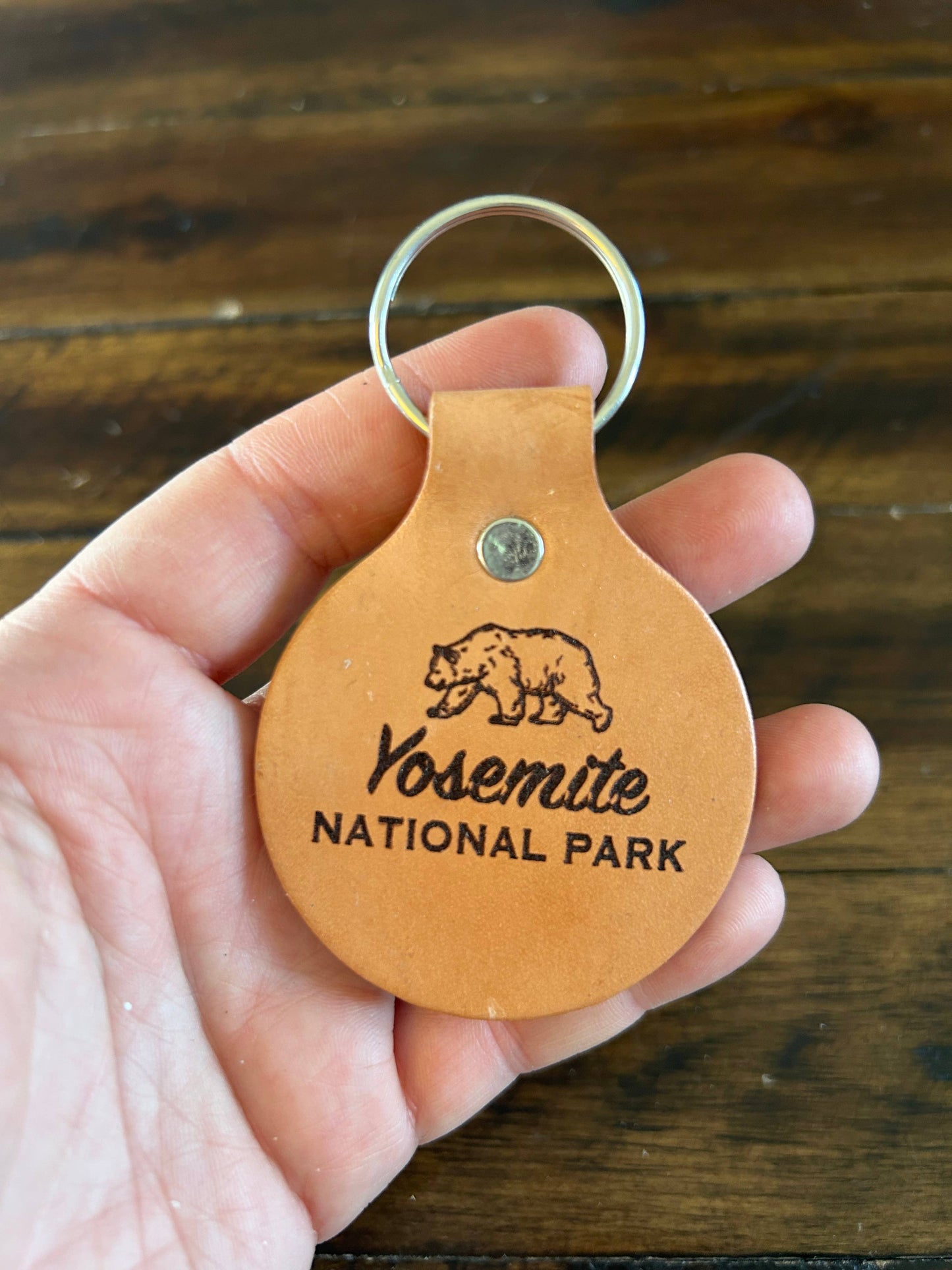 Yosemite National Park Leather Keychain, California Mountain: Brown