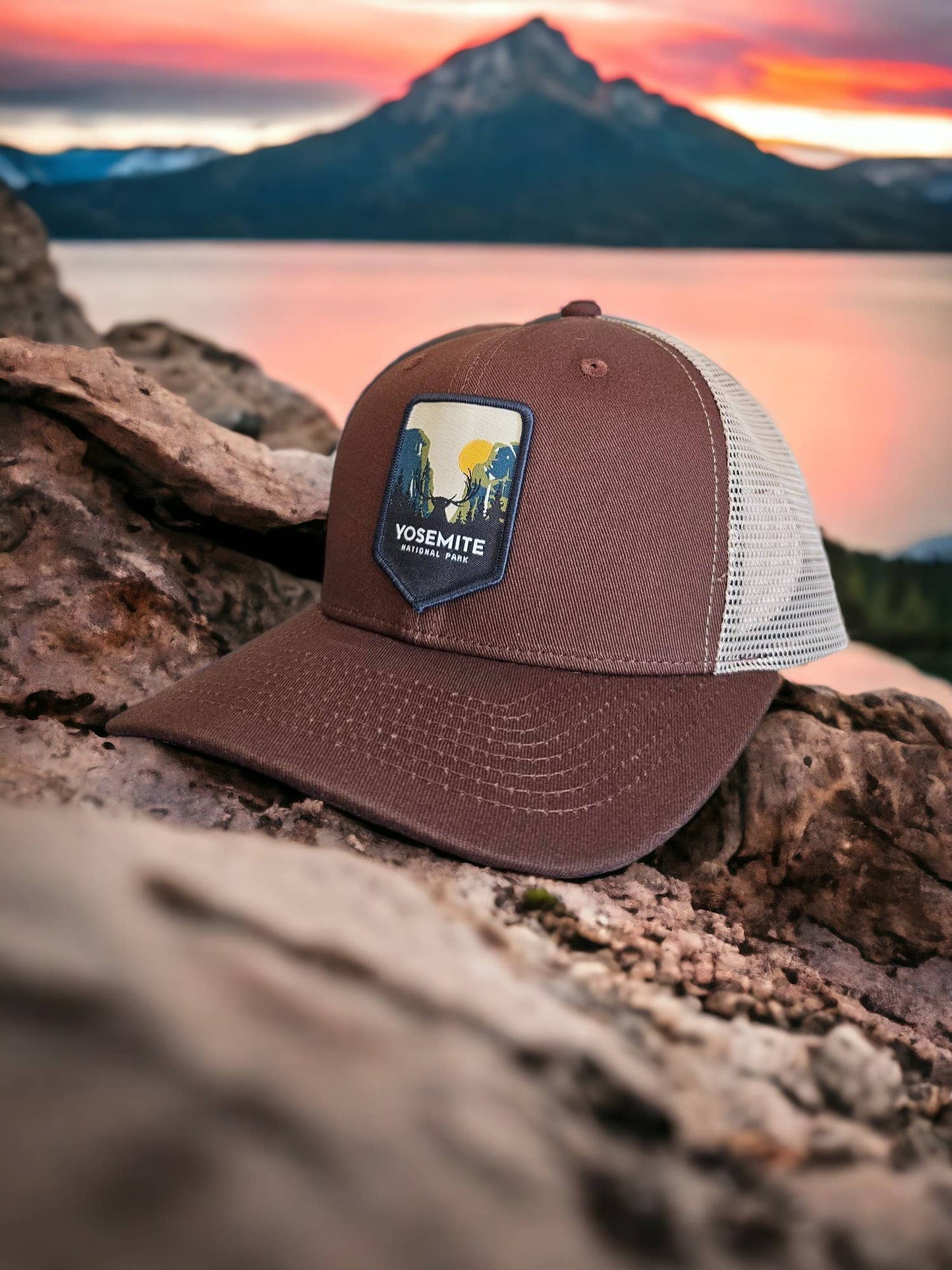 Yosemite Snapback Mesh Trucker Hat w/ National Park Patch: Heather Grey on Black