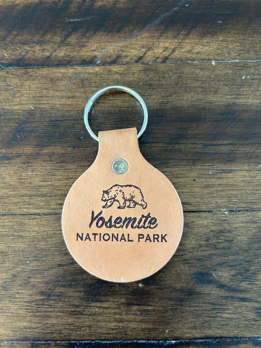 Yosemite National Park Leather Keychain, California Mountain: Brown