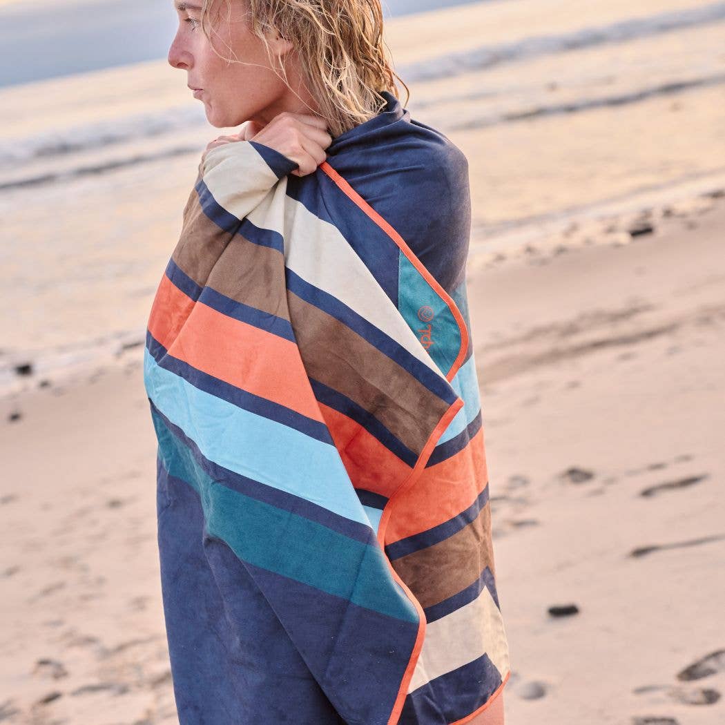 Tech Towel Tote - Midnight Retro Stripes: Double