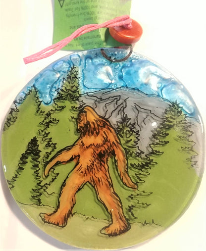 Big Foot (Sasquatch) Walking Ornament / Suncatcher