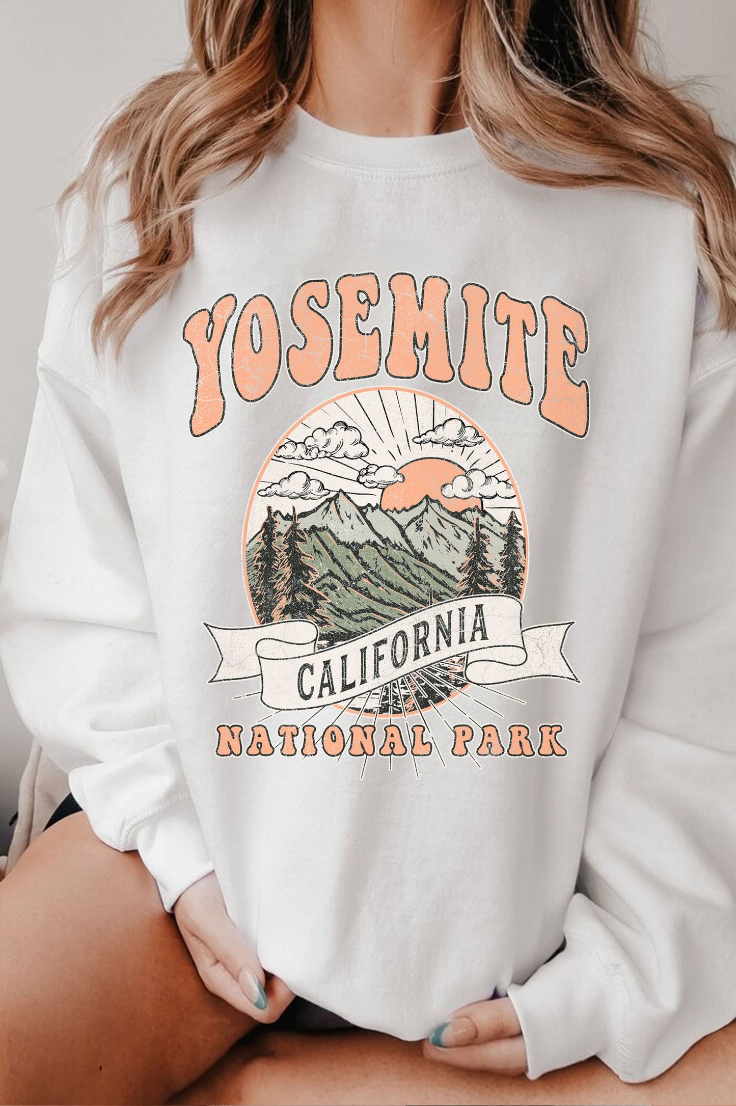 YOSEMITE NATIONAL PARK GRAPHIC BRUSHED SWEATSHIRTS: SAGE GREEN