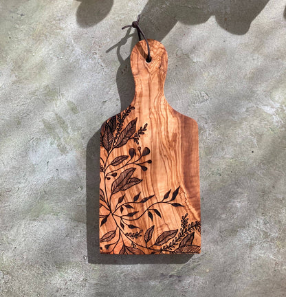 Engraved Olive Wood Cheese Board - Elegant Botanical Design
