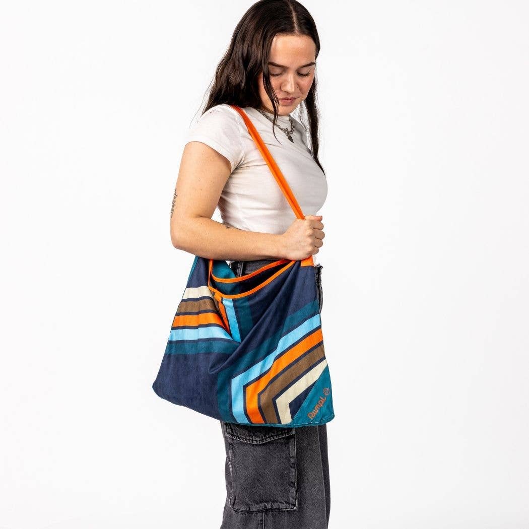 Tech Towel Tote - Midnight Retro Stripes: Double
