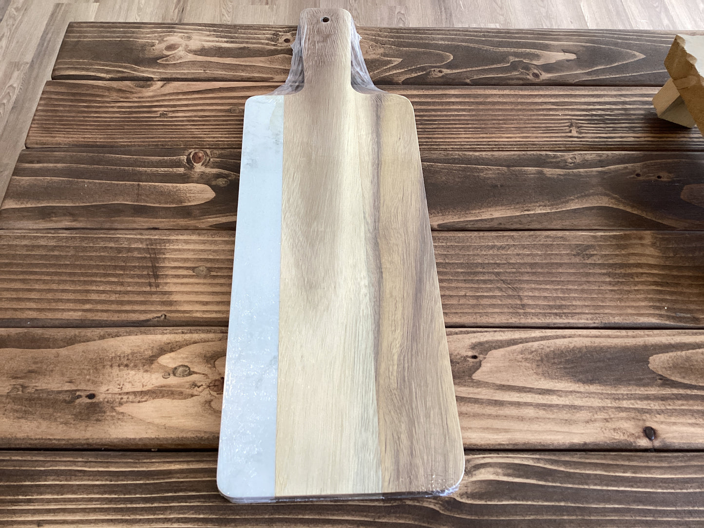 White Marbles & Wood Cutting Board