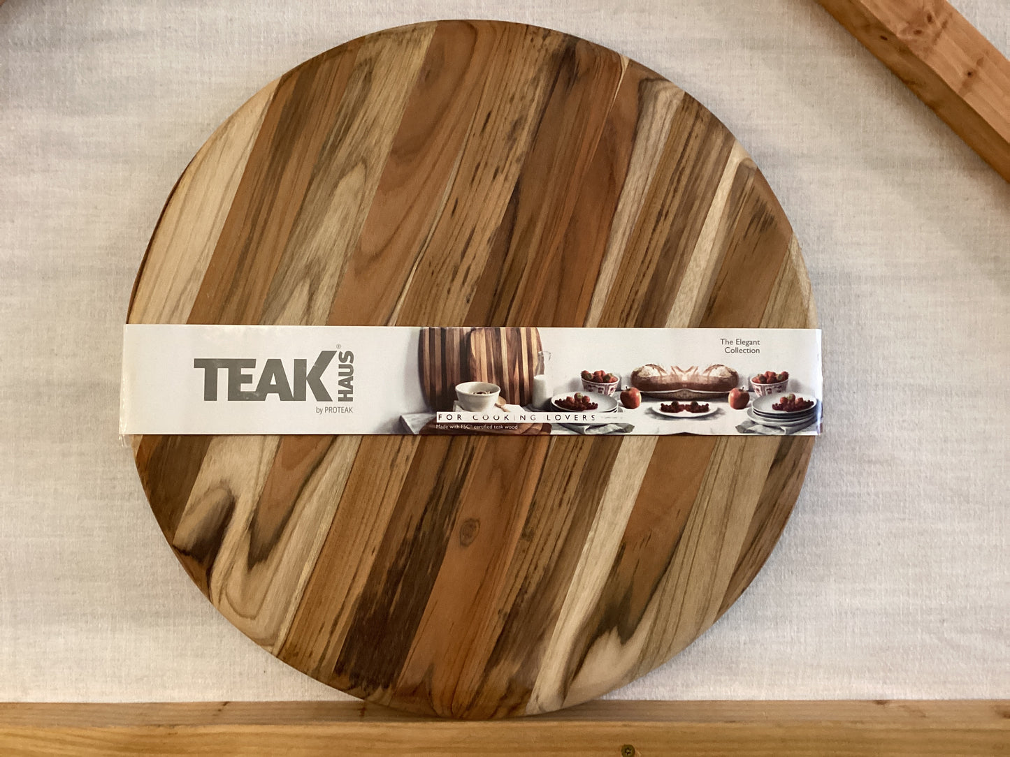 Teakhaus Round serving board 18”